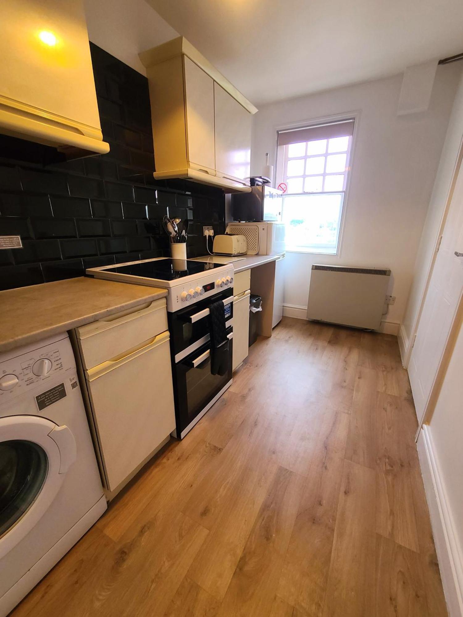Vale View Apartment, Prestatyn, North Wales - A Stylish, Dog-Friendly Holiday Let Just A 5 Min Walk To Beach & Town! Exterior foto
